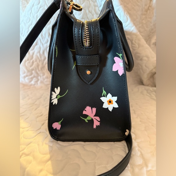 Gorgeous like new Kate Spade medium satchel with beautiful floral print - Picture 9 of 9